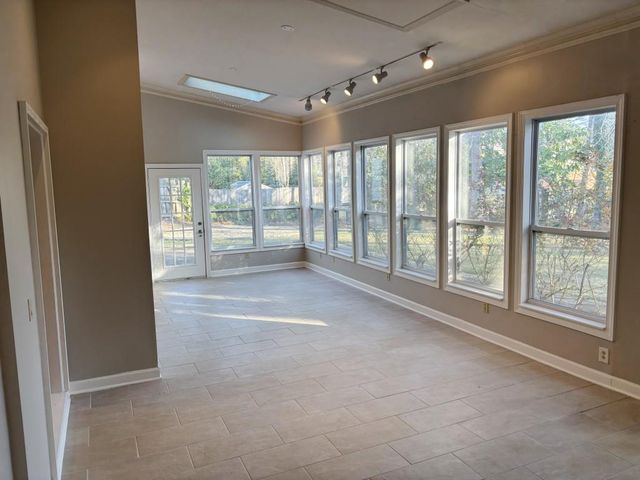 105 Lazy Laurel Chase, Roswell, GA 30076
