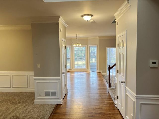105 Lazy Laurel Chase, Roswell, GA 30076