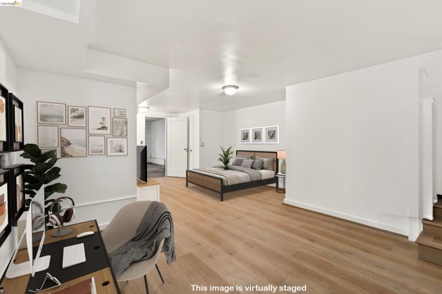 1070 Aileen St, Oakland, CA 94608