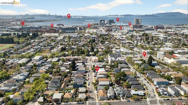 1070 Aileen St, Oakland, CA 94608