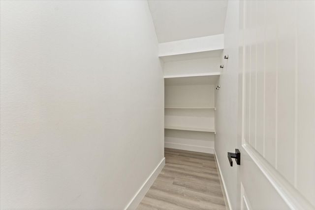 725 E 37th Street, Houston, TX 77022
