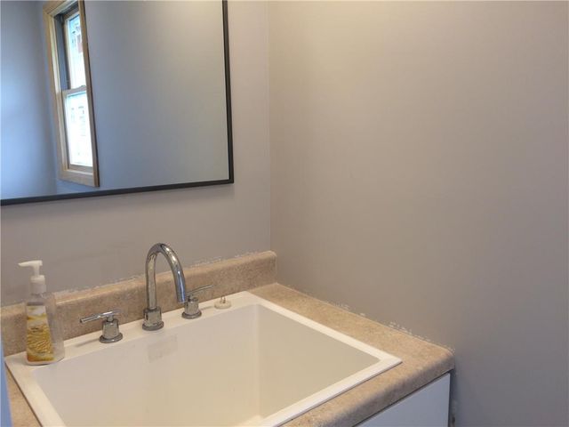 4728 Terrace Road, South Whitehall Twp, PA 18069