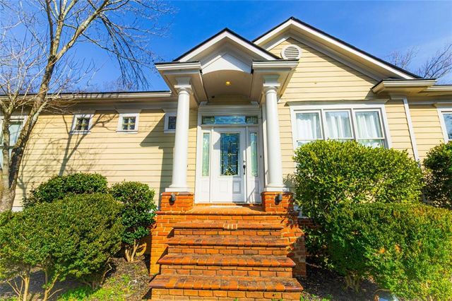 721 Smithstone SE Road, Marietta, GA 30067