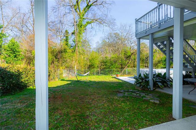 721 Smithstone SE Road, Marietta, GA 30067