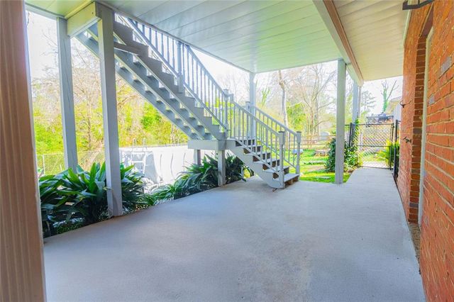 721 Smithstone SE Road, Marietta, GA 30067