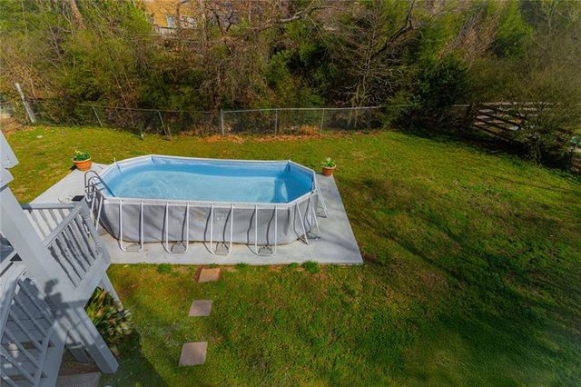 721 Smithstone SE Road, Marietta, GA 30067