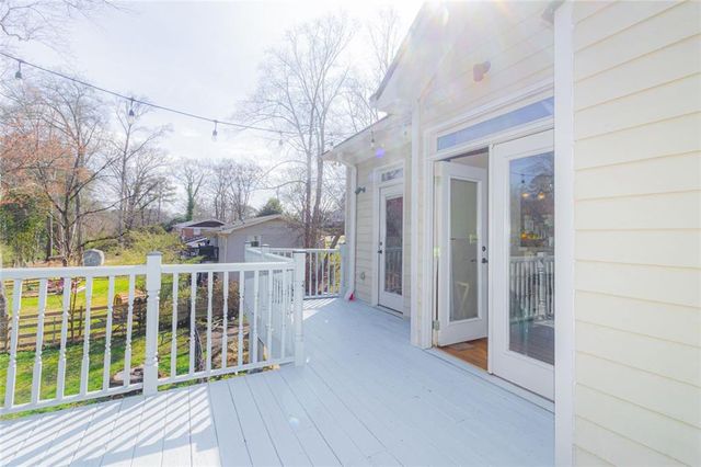 721 Smithstone SE Road, Marietta, GA 30067