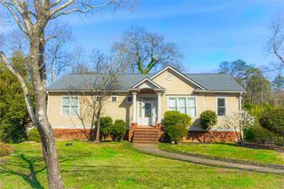 721 Smithstone SE Road, Marietta, GA 30067