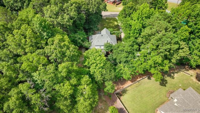 240 Winding Wood Drive, Wetumpka, AL 36093