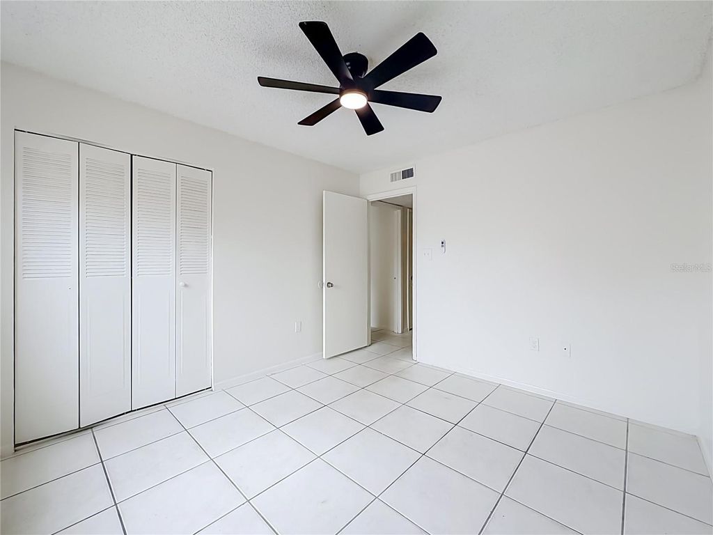 Image 17 of property listing at 1434 W HOLDEN AVENUE C-4, Orlando, FL 32839