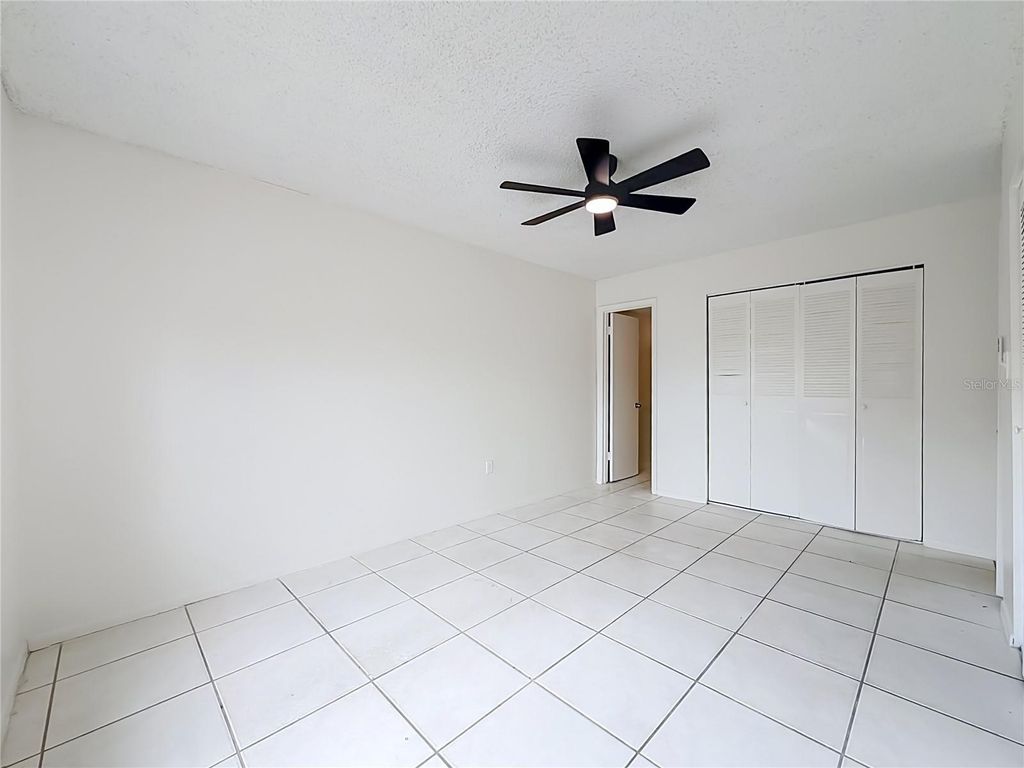 Image 20 of property listing at 1434 W HOLDEN AVENUE C-4, Orlando, FL 32839