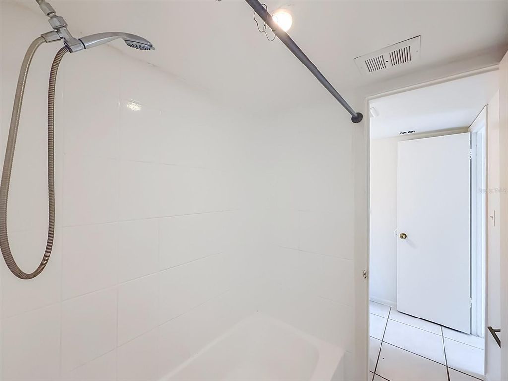 Image 24 of property listing at 1434 W HOLDEN AVENUE C-4, Orlando, FL 32839
