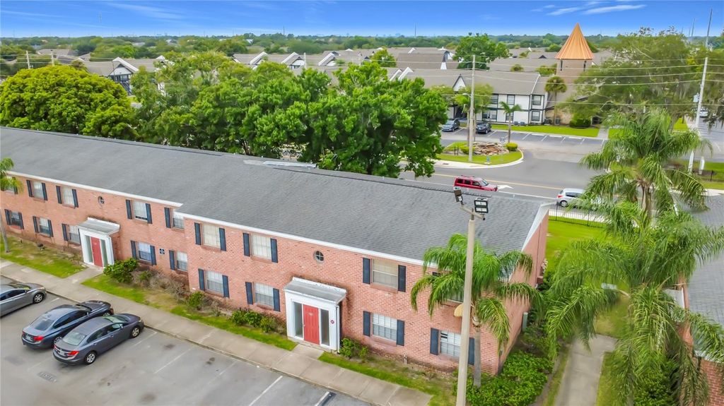 Image 36 of property listing at 1434 W HOLDEN AVENUE C-4, Orlando, FL 32839