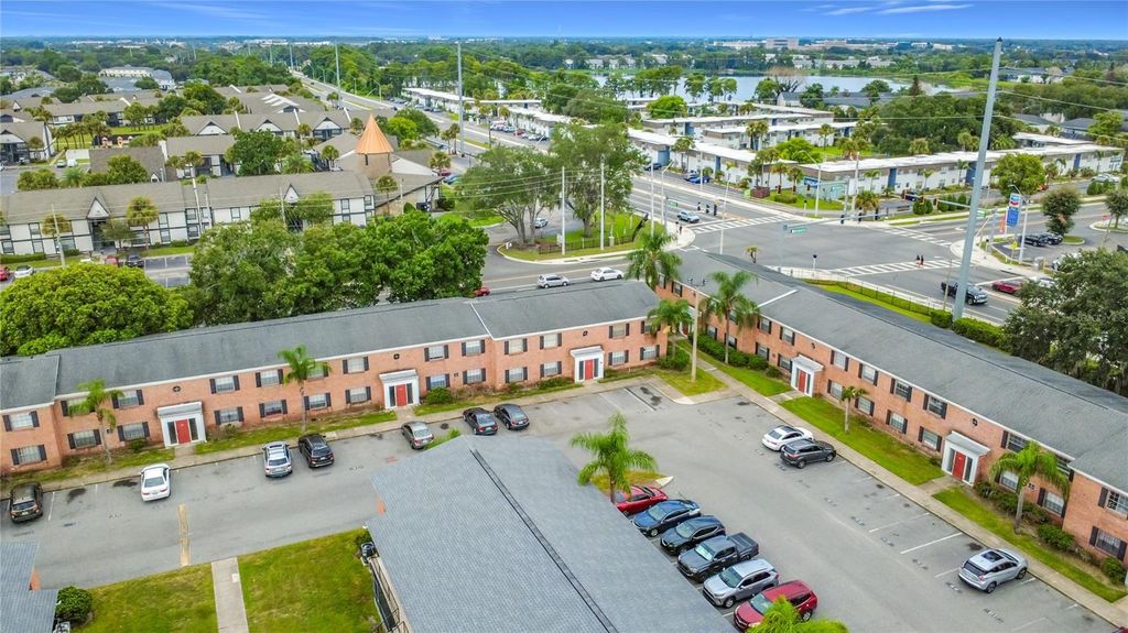 Image 39 of property listing at 1434 W HOLDEN AVENUE C-4, Orlando, FL 32839