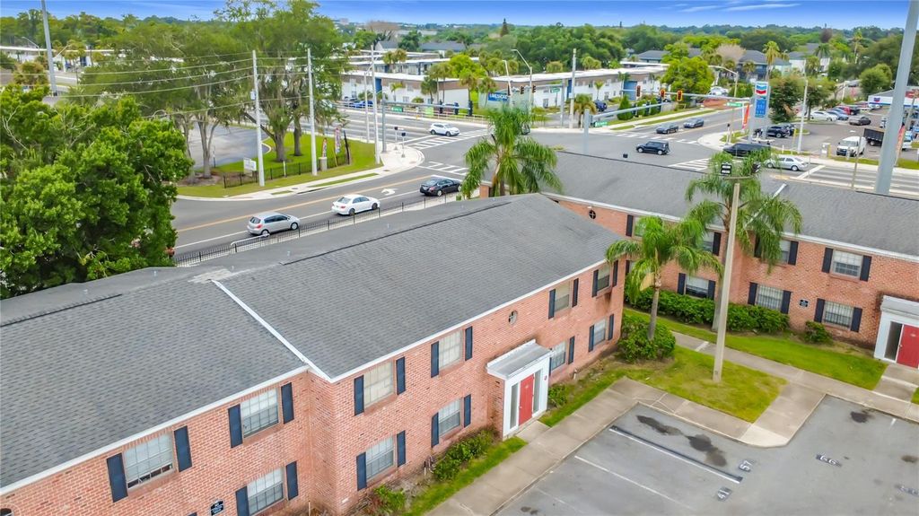 Image 40 of property listing at 1434 W HOLDEN AVENUE C-4, Orlando, FL 32839