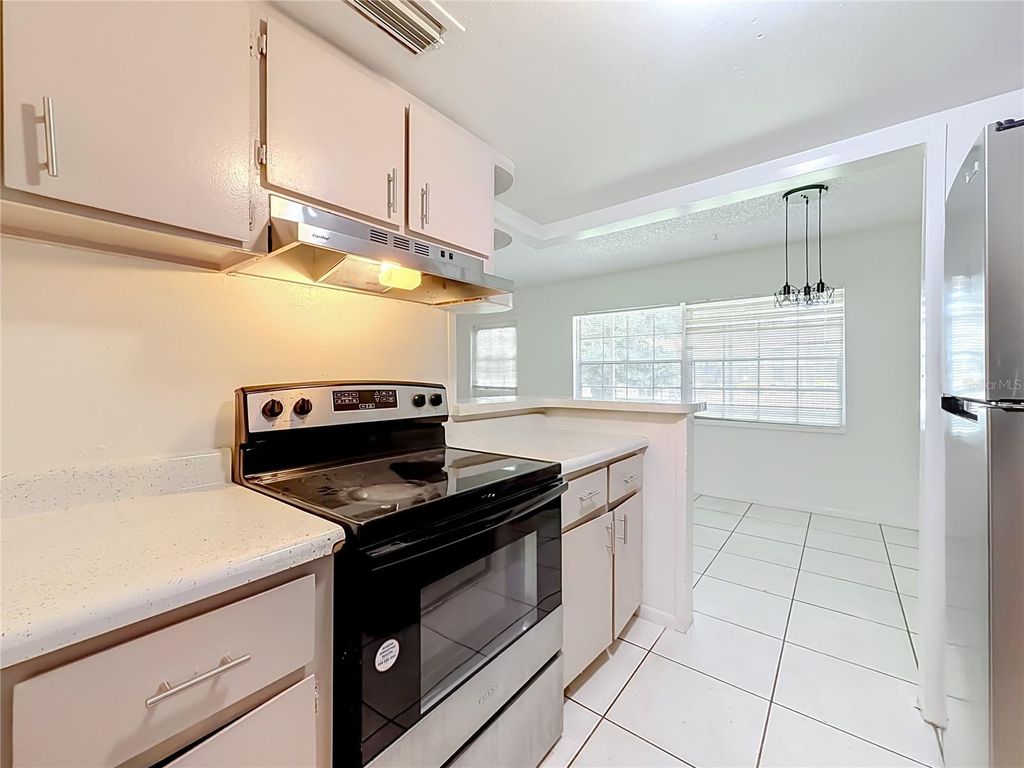 Image 6 of property listing at 1434 W HOLDEN AVENUE C-4, Orlando, FL 32839