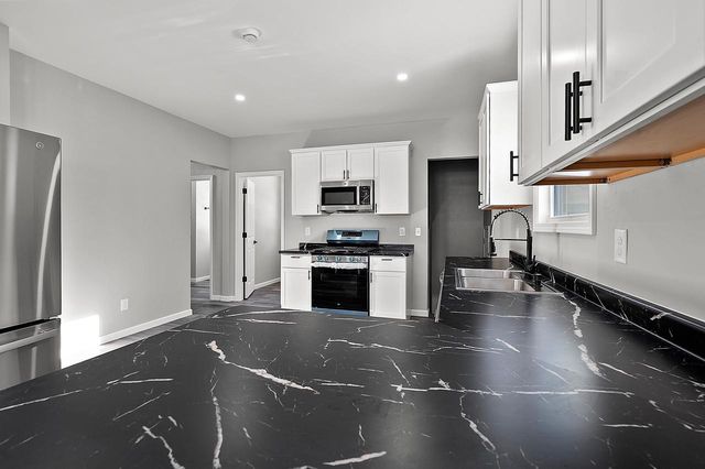 1013 S 22ND STREET, Manitowoc, WI 54220