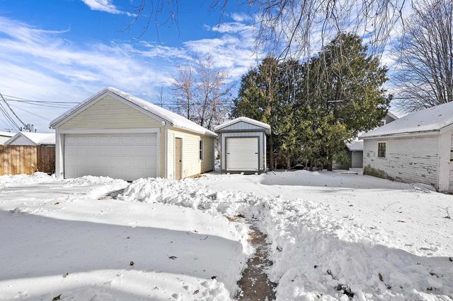 1013 S 22ND STREET, Manitowoc, WI 54220