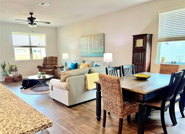 235 Bunting LN, Bertram, TX 78605