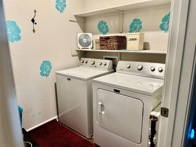 235 Bunting LN, Bertram, TX 78605