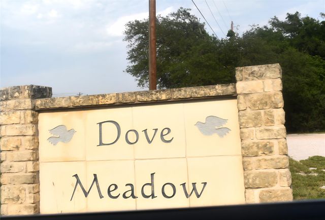 235 Bunting LN, Bertram, TX 78605