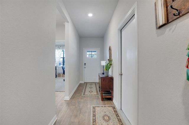 235 Bunting LN, Bertram, TX 78605