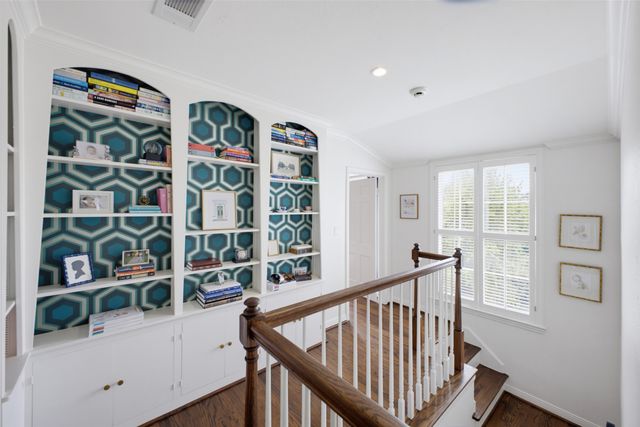 6616 Avalon Avenue, Dallas, TX 75214