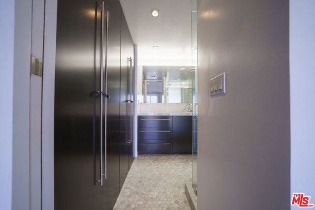 800 W 1st Street 2110, Los Angeles, CA 90012