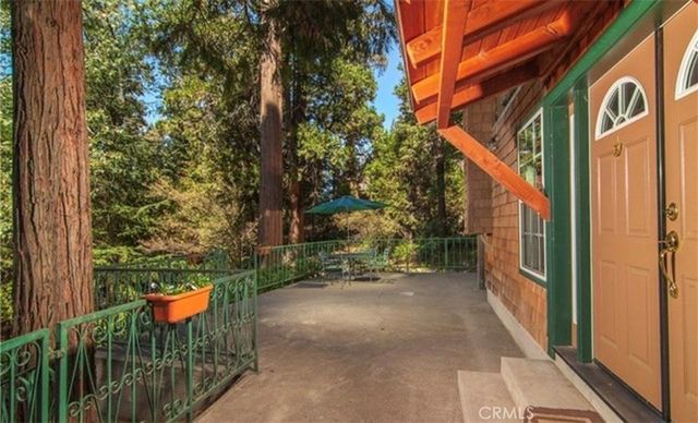 359 Kuffel Canyon, Lake Arrowhead, CA 92352