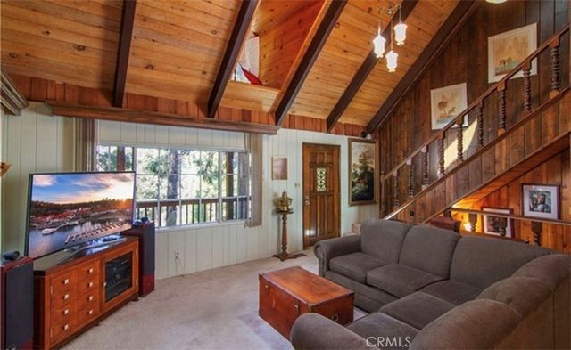 359 Kuffel Canyon, Lake Arrowhead, CA 92352