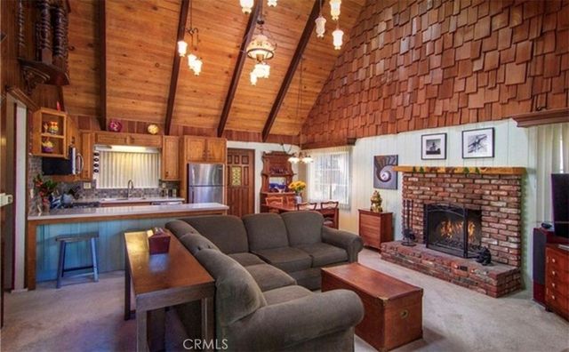 359 Kuffel Canyon, Lake Arrowhead, CA 92352