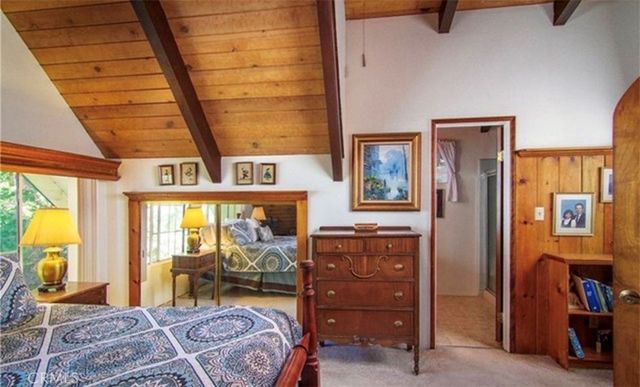 359 Kuffel Canyon, Lake Arrowhead, CA 92352