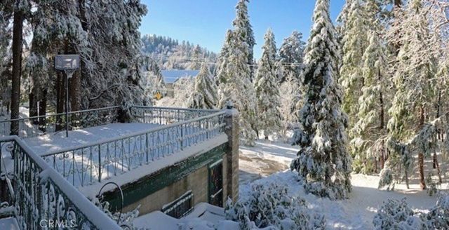 359 Kuffel Canyon, Lake Arrowhead, CA 92352