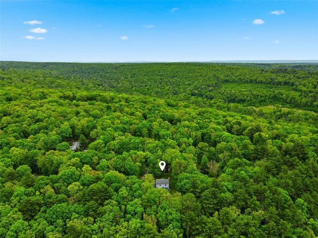 310 Estate Drive, East Stroudsburg, PA 18302