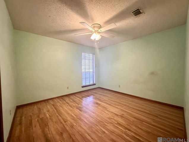 307 N Buckingham Dr, Slidell, LA 70461