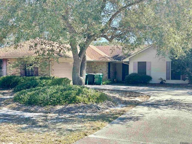 307 N Buckingham Dr, Slidell, LA 70461