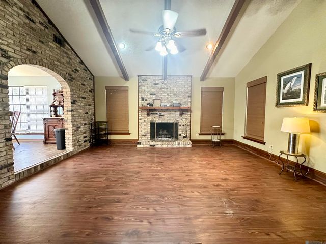 307 N Buckingham Dr, Slidell, LA 70461