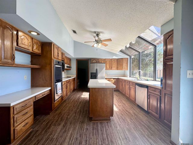 307 N Buckingham Dr, Slidell, LA 70461