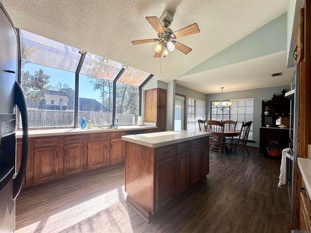 307 N Buckingham Dr, Slidell, LA 70461