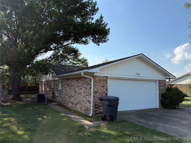 1319 Brookhaven, Ardmore, OK 73401