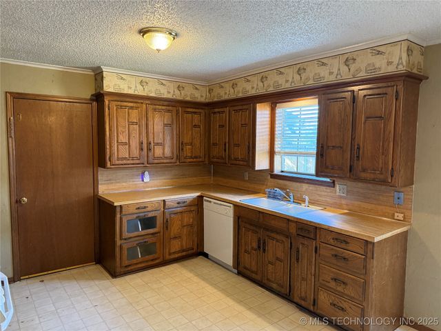 1319 Brookhaven, Ardmore, OK 73401