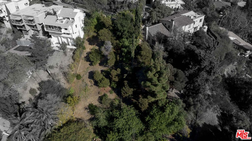 1579 LINDACREST Drive, Beverly Hills, CA 90210 — photo 2