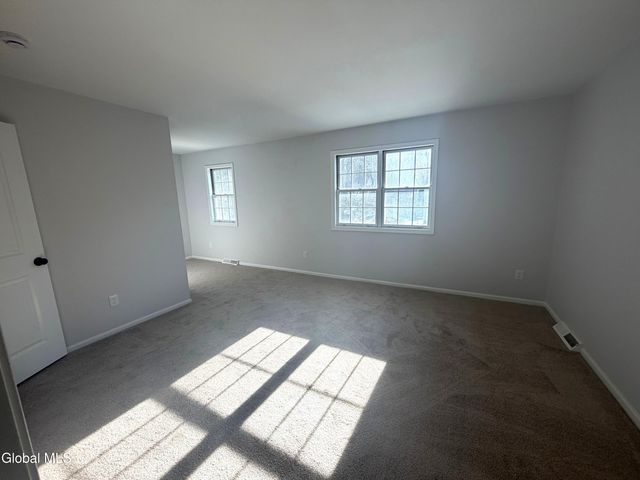 27 Woodside Drive, Albany, NY 12208