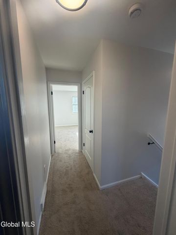 27 Woodside Drive, Albany, NY 12208