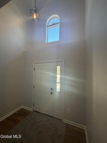 27 Woodside Drive, Albany, NY 12208