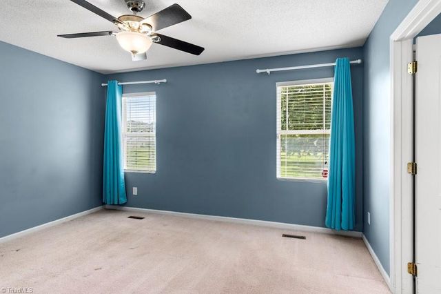 828 Weavil Road, Kernersville, NC 27284