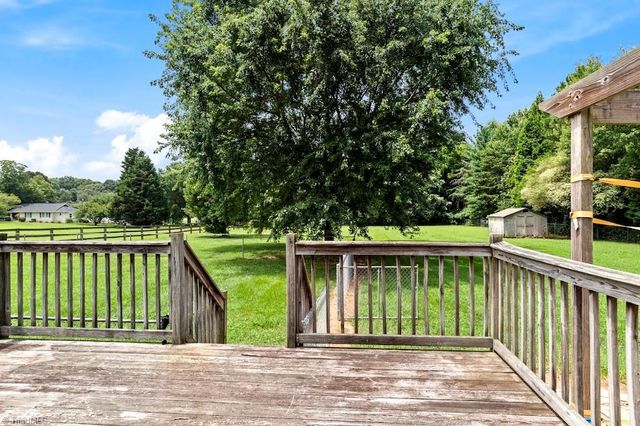 828 Weavil Road, Kernersville, NC 27284