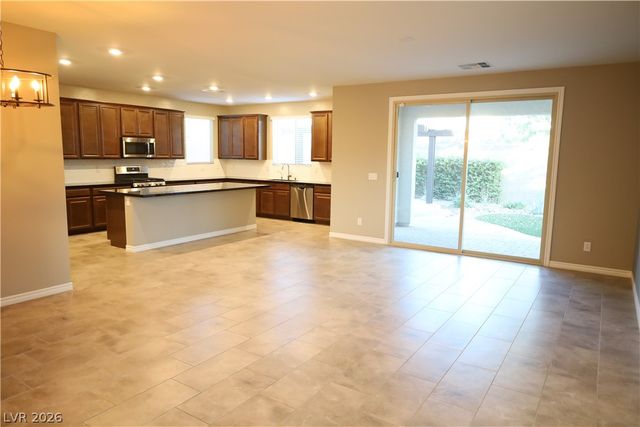 6547 Smithville Avenue, Las Vegas, NV 89142