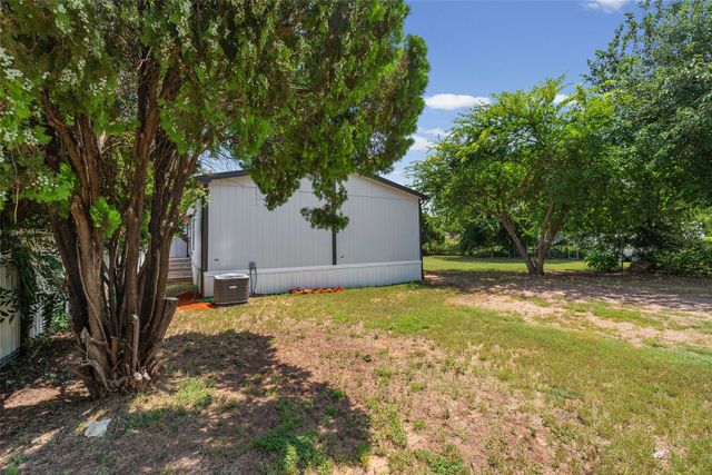 4009 Diann Drive, Granbury, TX 76049