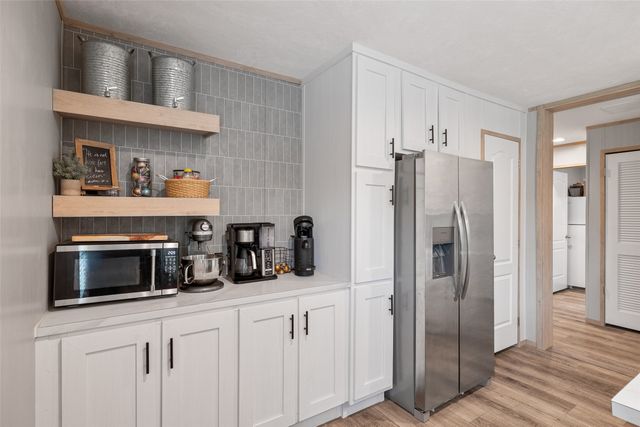 4009 Diann Drive, Granbury, TX 76049